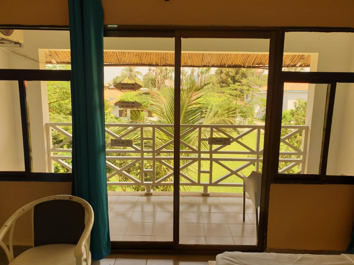 Djembe Beach Resort كولولي المظهر الخارجي الصورة