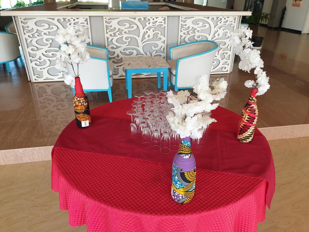 Djembe Beach Resort كولولي المظهر الخارجي الصورة